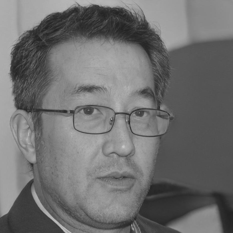 Marco Rossi, Senior Financial Advisor